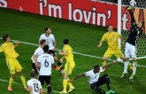 Порошенко поблагодарил сборную Украины за борьбу