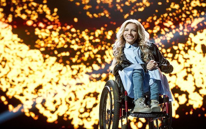 Самойлова представит Россию на'Евровидении, но в 2018 году
