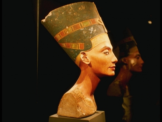 Бюст Нефертити, искусство Амарнского периода, XVIII династия