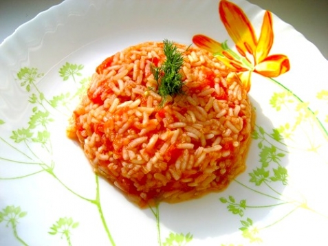 Гарнир из риса с помидорами - рецепт