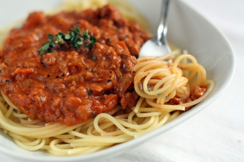 Рецепт - Спагетти болоньезе